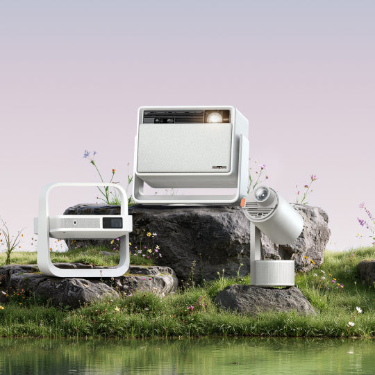 Enjoy Movie Nights in Warm Spring with an Outdoor Projector