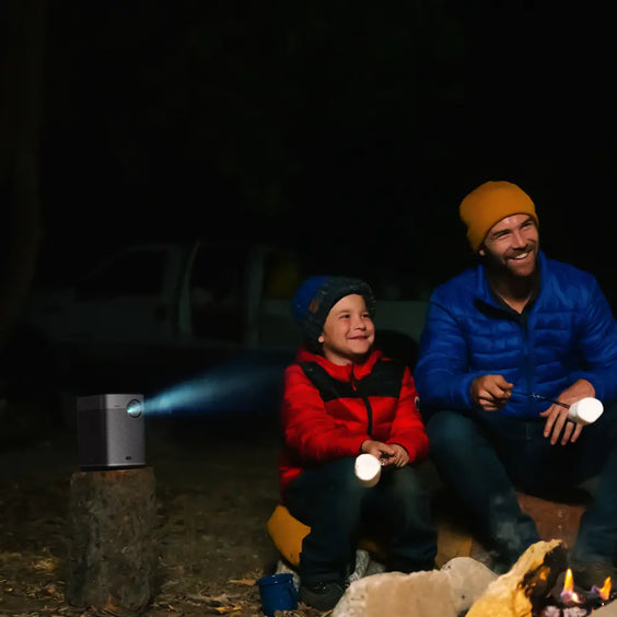 How to Set Up a Projector When Camping?