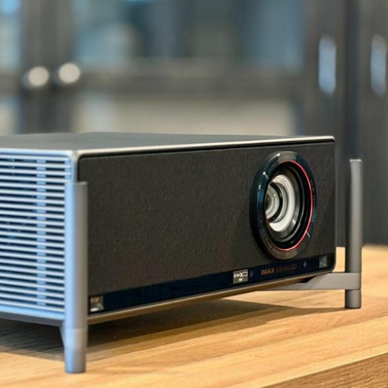 How Good is the TITAN Projector? Full Review of this XGIMI 4K Movie Projector