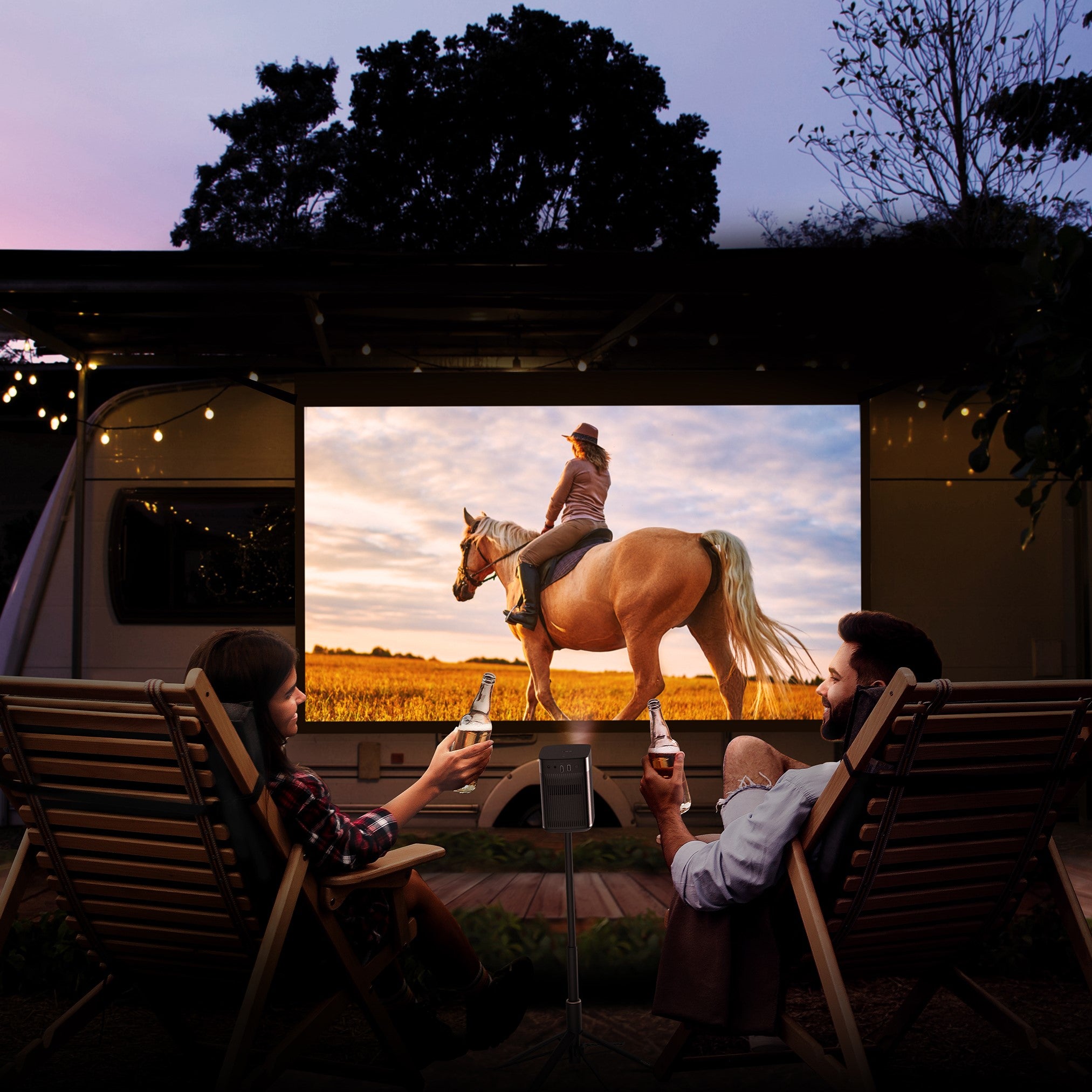 How to Set up the Perfect Outdoor Movie Night With A Smart Projector